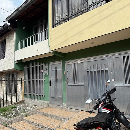 Road Living Home Medellín Exteriör bild